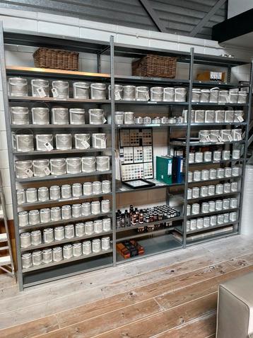 ⸻  Hele wand met Painting the Past verf – 50% korting! beschikbaar voor biedingen