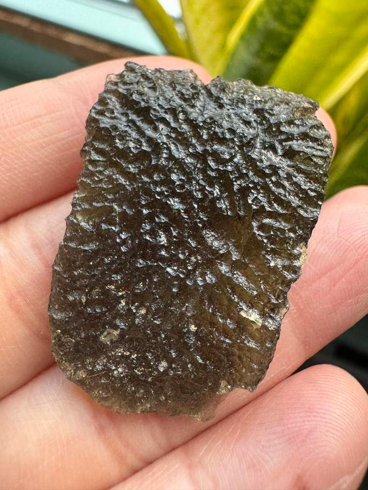 Moldaviet Chlum - 8.26g - Onbeschadigd, Verzamelen, Mineralen en Fossielen, Mineraal, Ophalen of Verzenden