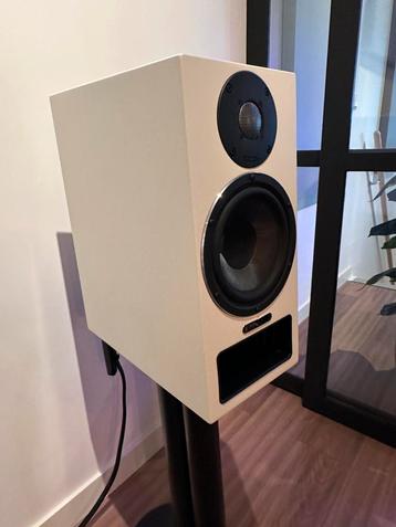 PMC Twenty5 22i speakers Showmodel nieuwstaat met garantie beschikbaar voor biedingen