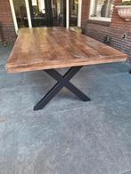 Nieuwe eettafel met smeedijzeren onderstel., Huis en Inrichting, Ophalen