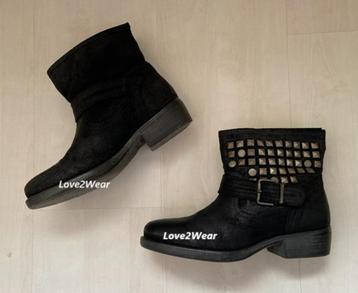 Enkellaarsjes motorlaarsjes zwart met studs maat 37 beschikbaar voor biedingen