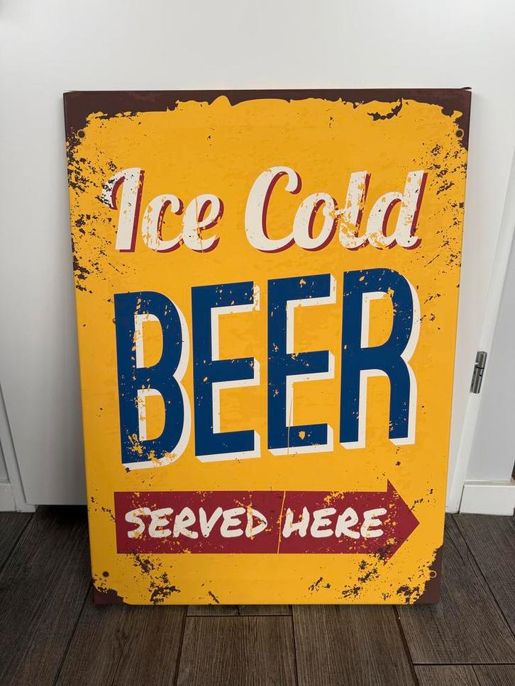 Canvas Schilderij Iced Cold Beer - 70x50 cm, Huis en Inrichting, Woonaccessoires | Schilderijen, Tekeningen en Foto's, Zo goed als nieuw
