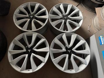 19 inch Orignele Performance Tesla Model 3 velgen 5x114.3 beschikbaar voor biedingen