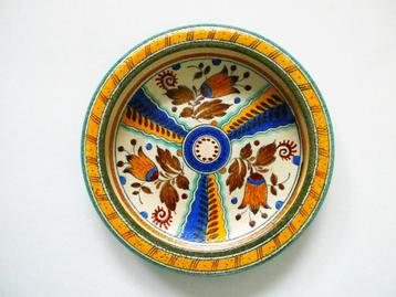 Goudse plateel fruitschaal met tulpen PHZ Zuid Holland Gouda beschikbaar voor biedingen