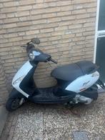 Piaggio zip 2000 snor, Fietsen en Brommers, Scooters | Piaggio, Ophalen, Gebruikt, Zip, Benzine