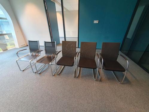 GRATIS OPHALEN: 5 zwarte stoelen, Huis en Inrichting, Stoelen, Zo goed als nieuw, Vijf, Zes of meer stoelen, Metaal, Zwart, Ophalen