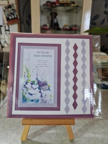 Kaartje condoleance paarse vlinder met bloemen + tekst  beschikbaar voor biedingen