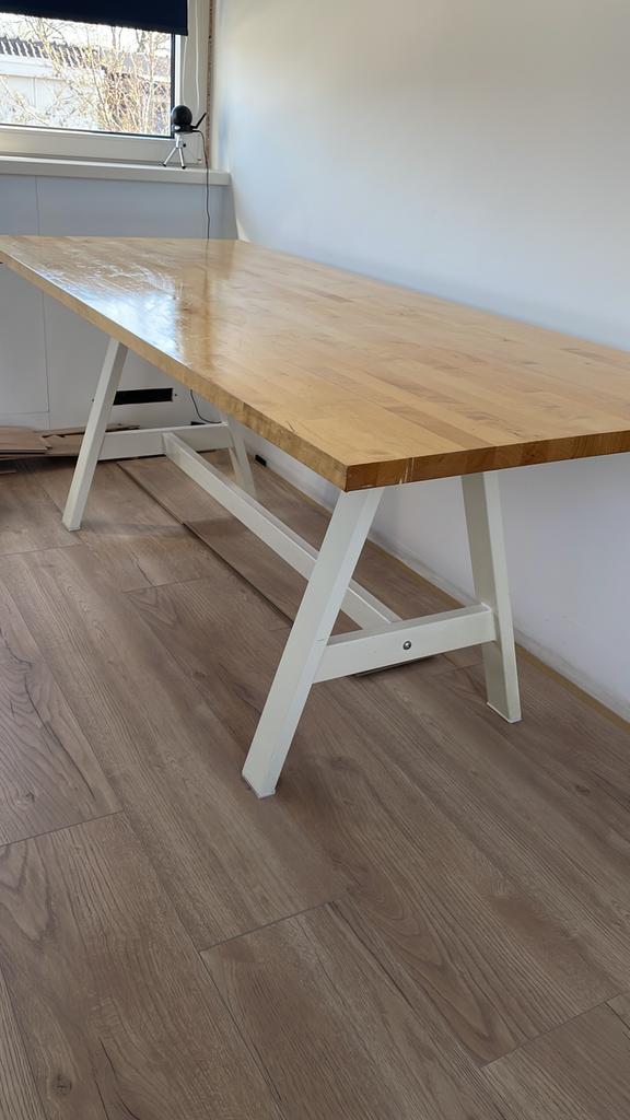 Gezocht !, Huis en Inrichting, Tafels | Eettafels, Zo goed als nieuw, 50 tot 100 cm, Rond, Metaal, Ophalen