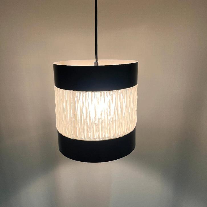 OPRUIMING Jaren 50 60 vintage Hanglamp Hala Anvia Lyfa, Huis en Inrichting, Lampen | Hanglampen, Gebruikt, Minder dan 50 cm, Kunststof