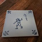 Oude Tegel  Jongen met de Vlieger Kinderspelen 13 cm, Antiek en Kunst, Ophalen of Verzenden