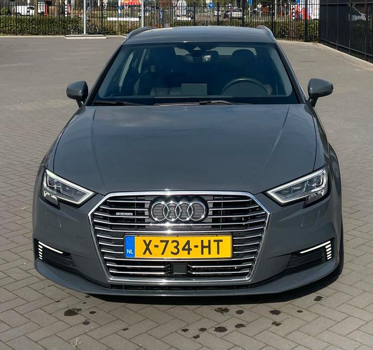 Audi A3 40 E-tron 204pk NIEUWSTAAT! Geen BTW!!, Auto's, Audi, Bedrijf, A3, ABS, Adaptieve lichten, Adaptive Cruise Control, Airbags