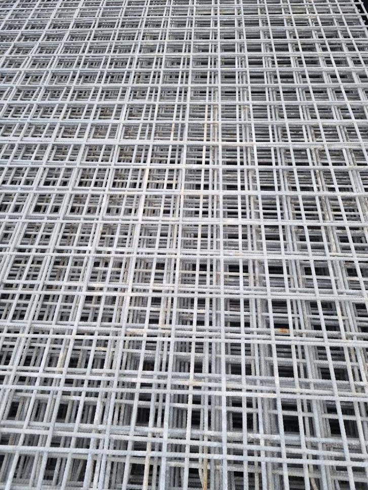 Betonmatten verzinkt 5 mm 75#75 196x300cm Nu € 40-, Dieren en Toebehoren, Overige Dieren-accessoires, Zo goed als nieuw, Ophalen