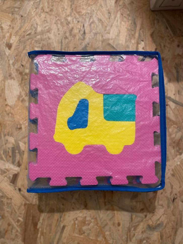 Foam puzzelmat (10 stuks)met voertuigen- in verpakking, Kinderen en Baby's, Speelgoed | Babyspeelgoed, Nieuw, Speelkleed, Ophalen