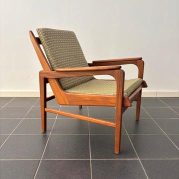 Vintage Design Fauteuil beschikbaar voor biedingen