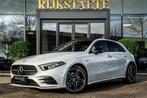 Mercedes A-Klasse A250e AMG|PANO|18''|SFEERV.|KEYLESS|CAMERA, Auto's, Mercedes-Benz, Gebruikt, 4 cilinders, Wit, Bedrijf