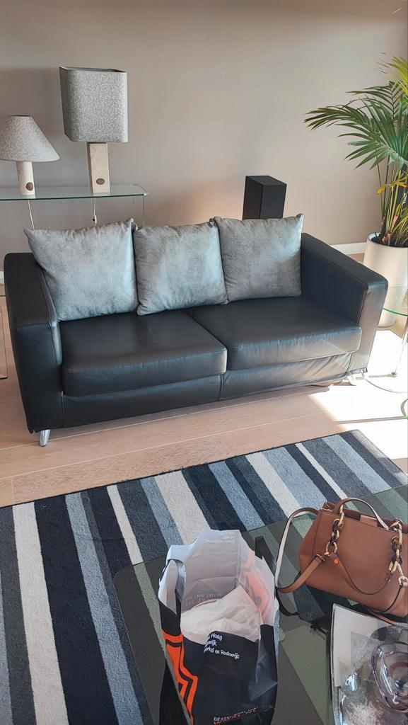 Stijlvolle zwarte leren bank, Huis en Inrichting, Banken | Sofa's en Chaises Longues, Gebruikt, Driepersoons, 200 tot 250 cm, 75 tot 100 cm