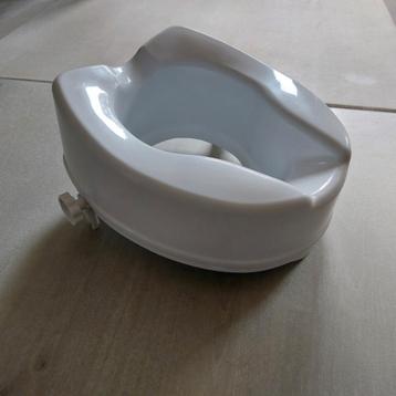 WC bril verhoger van 15cm beschikbaar voor biedingen