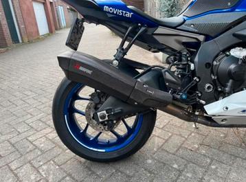 Akrapovic slip-on line Carbon YZF-R1 beschikbaar voor biedingen