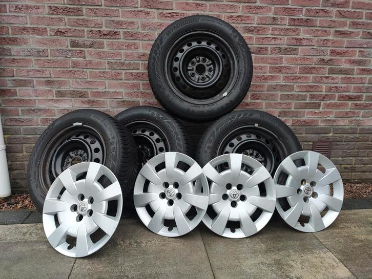 Winterbanden 205-60-R16 op velg, Auto-onderdelen, Banden en Velgen, Banden en Velgen, Winterbanden, 16 inch, 205 mm, Gebruikt