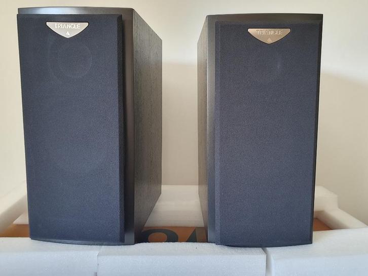 Triangle Esprit Comete EX 2-weg luidsprekers 80W Boekenplank, Audio, Tv en Foto, Luidsprekers, Gebruikt, Front, Rear of Stereo speakers