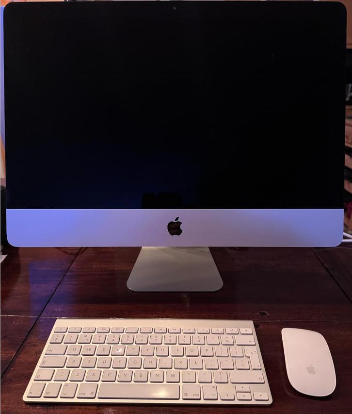 uitstekende IMac 21 inch met 1 Tb SSD opslag, Computers en Software, Apple Desktops, Zo goed als nieuw, iMac, SSD, 2 tot 3 Ghz