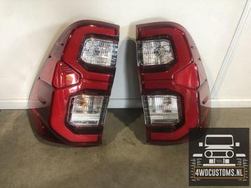 Achterlicht led Toyota hi lux  L en R  origineel  per stuk   beschikbaar voor biedingen