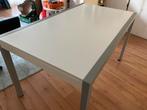 Eettafel wit metalen grijs onderstel wit blad, Ophalen, Gebruikt, 100 tot 150 cm, 50 tot 100 cm