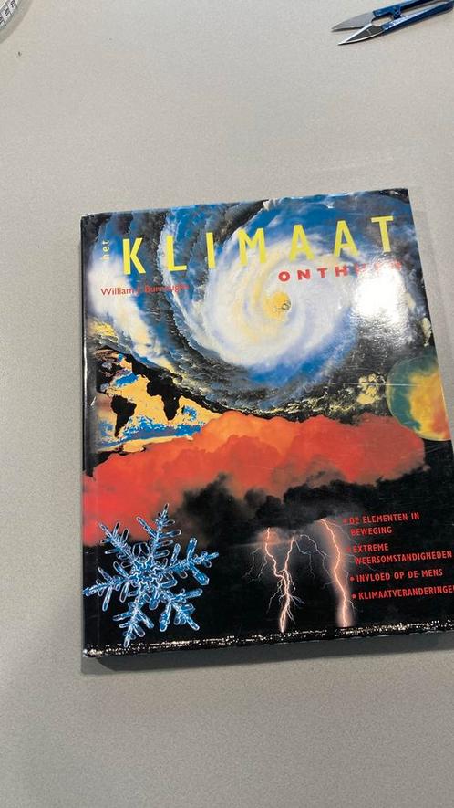 W.J. Burroughs - Het klimaat onthuld uitgeverij schuyt en co, Boeken, Overige Boeken, Zo goed als nieuw, Verzenden