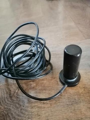 Mobiel antenne voor 2&70 beschikbaar voor biedingen