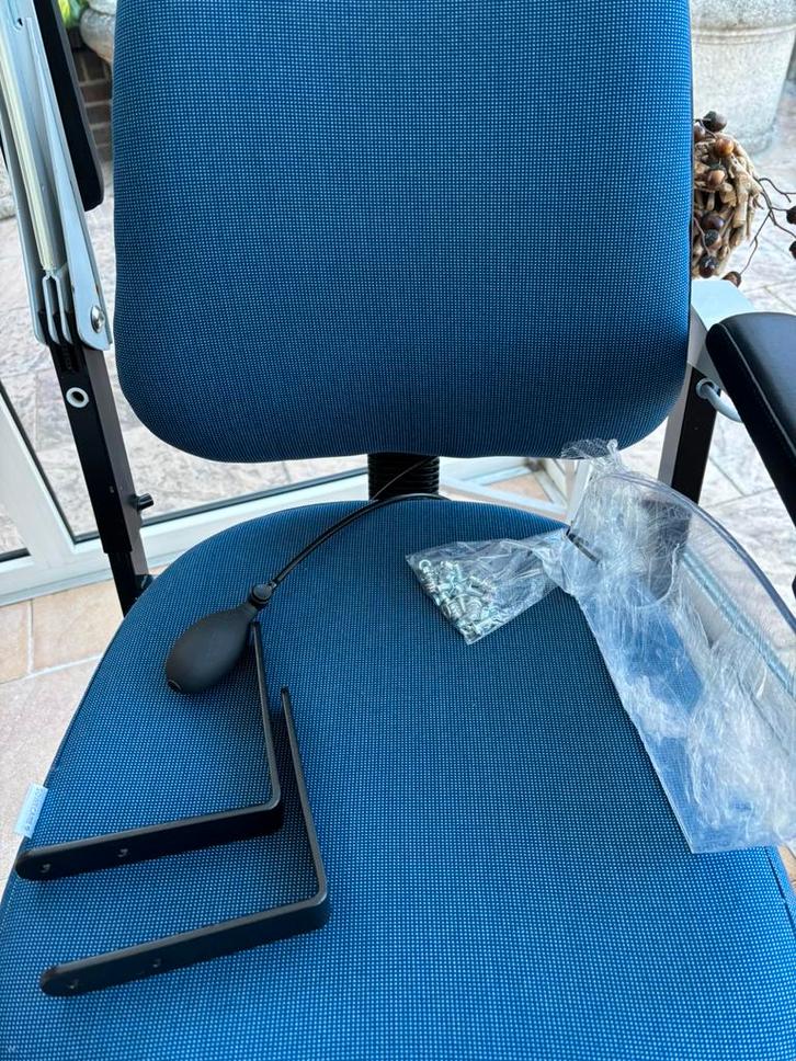 Topmerk trippelstoel/ rolstoel van Sowecare, Diversen, Rolstoelen, Duwrolstoel, Ophalen of Verzenden