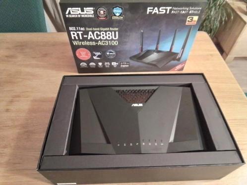 ASUS RT-AC88U ROUTER, Computers en Software, Routers en Modems, Zo goed als nieuw, Ophalen of Verzenden