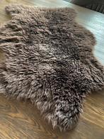 Bruin imitatie bont vachtje  Afm ca 70 x 45 cm, Ophalen of Verzenden, Zo goed als nieuw