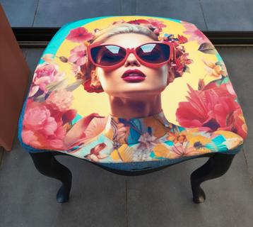 Apart krukje / bijzettafeltje/ nachtkastje  beschikbaar voor biedingen