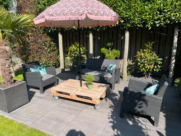 Loungeset 1x 2-zits 2x fauteuil incl kussens beschikbaar voor biedingen