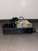 Xbox One met 2 controllers en 4 games - Goede Staat, Xbox One, Met 2 controllers, Ophalen of Verzenden, 500 GB