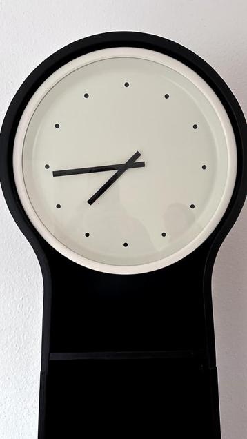 Ikea Ps mega grote klok tevens boekenkast 198x56x17cm beschikbaar voor biedingen