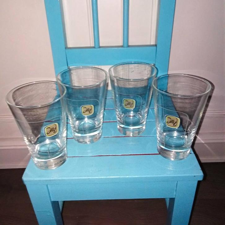 Jillz Sparkling Cider glazen 4 stuks, Huis en Inrichting, Keuken | Servies, Gebruikt, Glas of Glazen, Overige stijlen, Glas, Ophalen