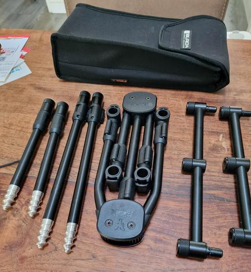 FOX BLACK LABEL RODPOD BUZZERBARS 3 ROD QUICK RELEASE IZGST, Watersport en Boten, Hengelsport | Karpervissen, Gebruikt, Overige typen