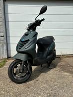 Piaggio zip, Fietsen en Brommers, Scooters | Piaggio, Ophalen, Zo goed als nieuw, Benzine, Zip