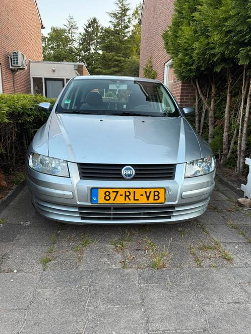 Fiat Stilo 1.6 16V 5DR 2005 Grijs, Auto's, Fiat, Particulier, Stilo, Benzine, C, Hatchback, Handgeschakeld, Origineel Nederlands
