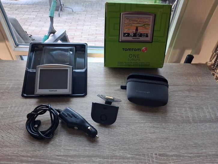 TomTom ONE Europe Navigatiesysteem, Auto diversen, Autonavigatie, Gebruikt, Ophalen of Verzenden