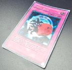 Yu-Gi-Oh! Kaart The Sacred Cards Skull Dice TSC-E003 Holo, Ophalen of Verzenden, Zo goed als nieuw, Losse kaart, Foil