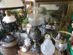 bronzen olielamp met geetste glazen kelk, Ophalen of Verzenden, Brons