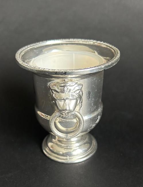 WMF verzilverd potje leeuwenkop, Antiek en Kunst, Antiek | Goud en Zilver, Ophalen of Verzenden