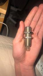 Inductieve Naderingsschakelaar, Ophalen