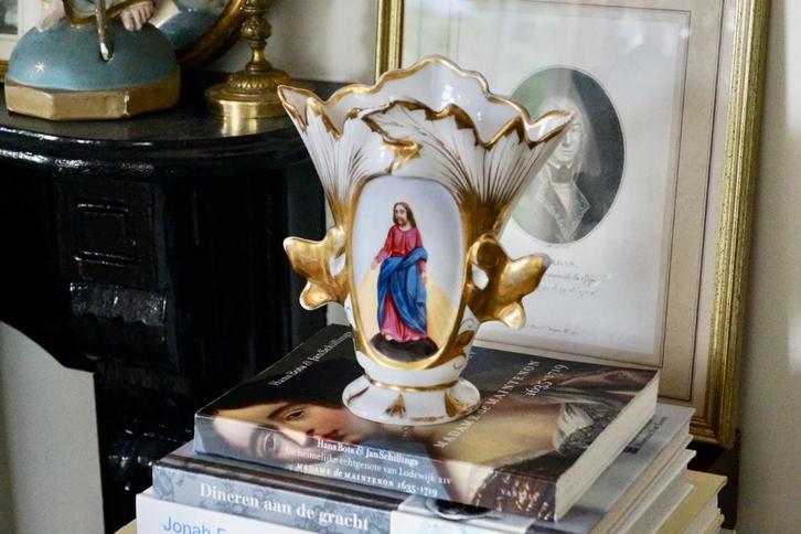 Antieke Vieux de Paris porselein kerkvaasje met Jezus, Antiek en Kunst, Antiek | Porselein, Ophalen of Verzenden