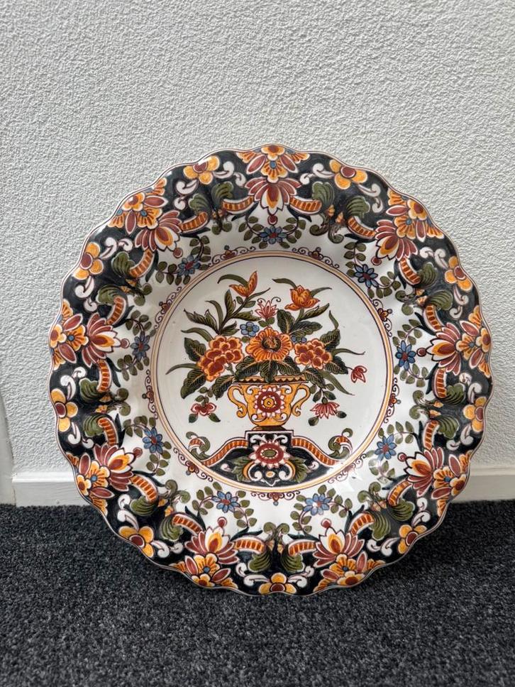 Makkum wandbord / schaal handbeschilderd, Antiek en Kunst, Antiek | Wandborden en Tegels, Ophalen of Verzenden