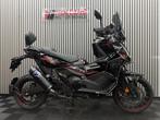 Honda X-ADV 750 2025 zwart A2 BTW Termignoni XADV X ADV, Motoren, Minimaal motorrijbewijs A2, 12 t/m 35 kW, 2 cilinders, Scooter