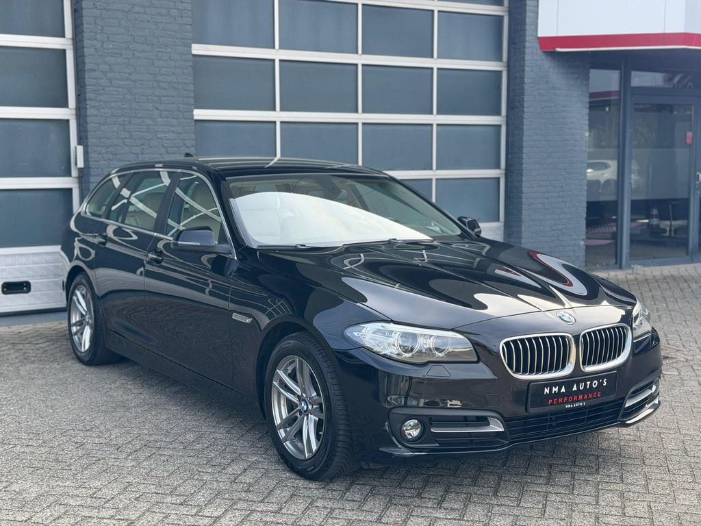 BMW 5-serie Touring 520i Executive CRUISE CONTROL/GOED ONDER, Auto's, Automaat, Achterwielaandrijving, Euro 6, 4 cilinders