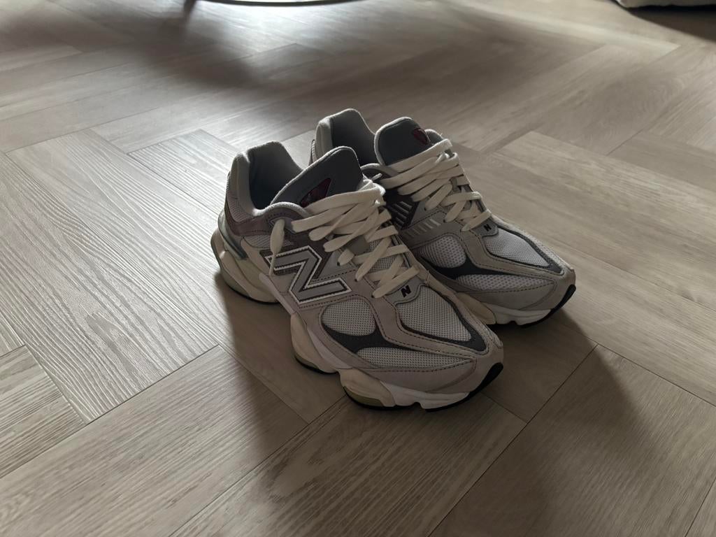 New Balance 9060 maat 43, Overige kleuren, Ophalen of Verzenden, Sneakers of Gympen, Gedragen
